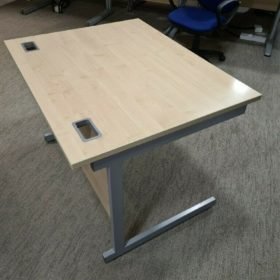 Lee & Plumpton 1000mm Straight Office Desks