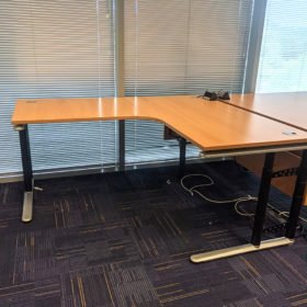 Manual Height Adjustable Office Desks