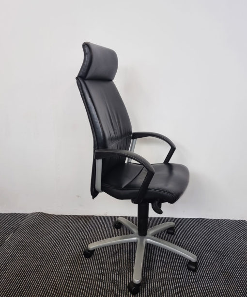 Leather High Backed Executive Chairs With Headrest 1