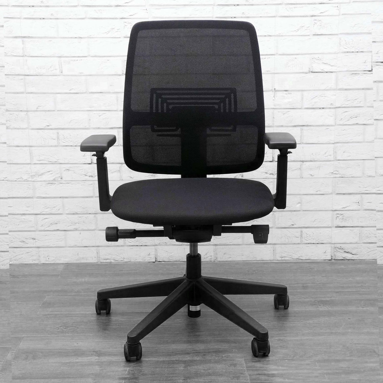 Haworth Lively Mesh Office Chair, Lumbar Support Twice Nice Office