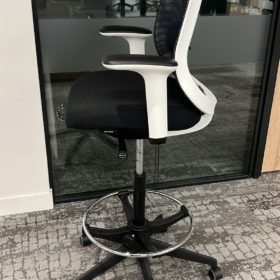 Orangebox Do Draughtsman Stool – Black Frame – White Lumbar