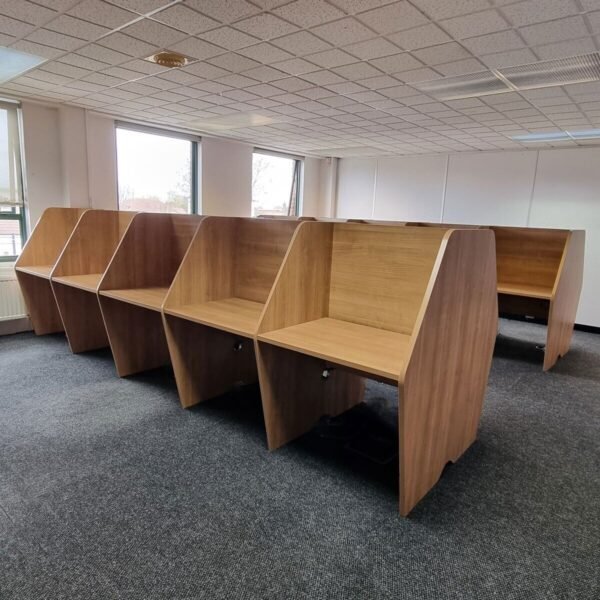 10 Person Call Centre Desks, 800mm x 600mm