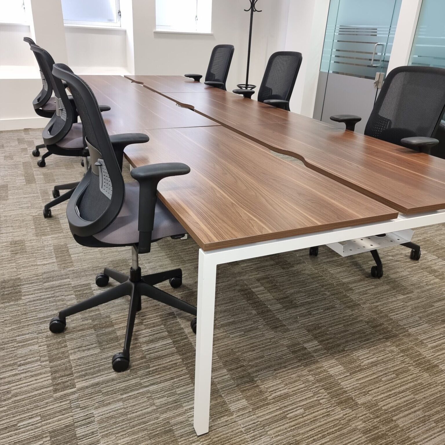 Bank of 6 Office Bench Desk, 1400mm x 600mm in Walnut - Twice Nice ...