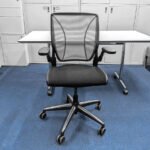 Humanscale Diffrient World Task Office Chair , Adjustable Armrests - Image 2