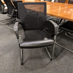 Techo Sidiz T50 – Cantilever – Mesh Back Meeting Chairs
