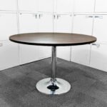 Oak Round Meeting Table & 4 Stacking Meeting Senator Blue Chairs - Image 3