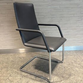 Brunner Finasoft Cantilever Conference Chairs – Slim Design, Premium Comfort