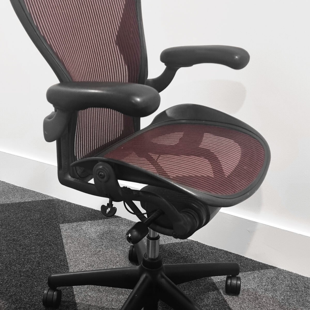 Herman Miller Aeron Office Chair, Ergonomic, Size B, Red - Image 3